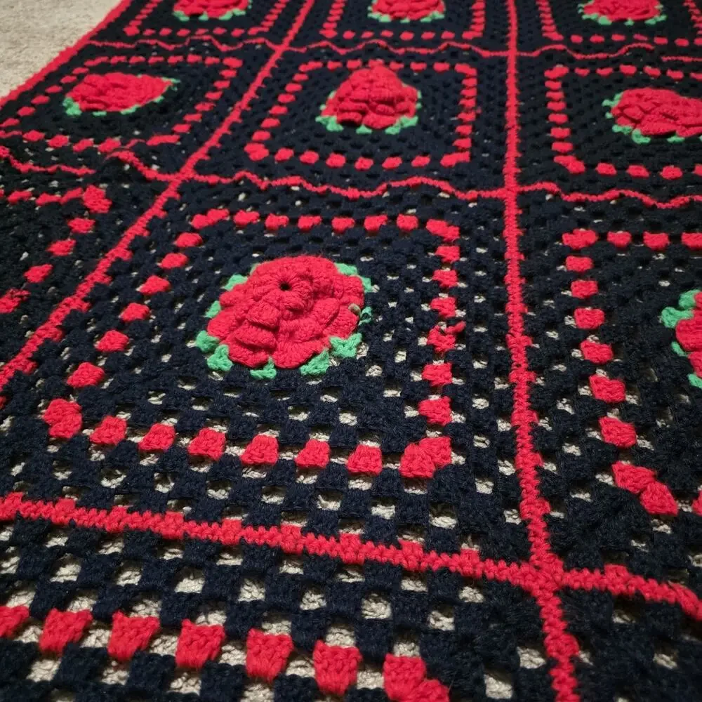 Handmade Crocheted Granny Square 3D Rose Floral Afghan Blanket 57”X38” & Pillow